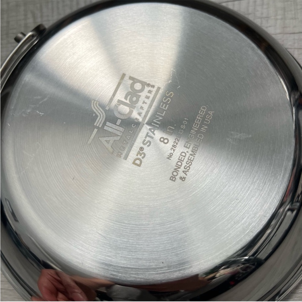NEW ALL CLAD D3® Tri-Ply Stainless-Steel 8” 
Fry Pan - Picture 14 of 15